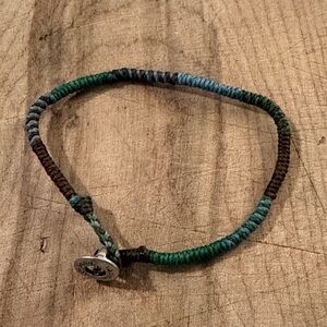 Wakami Thread Bracelet